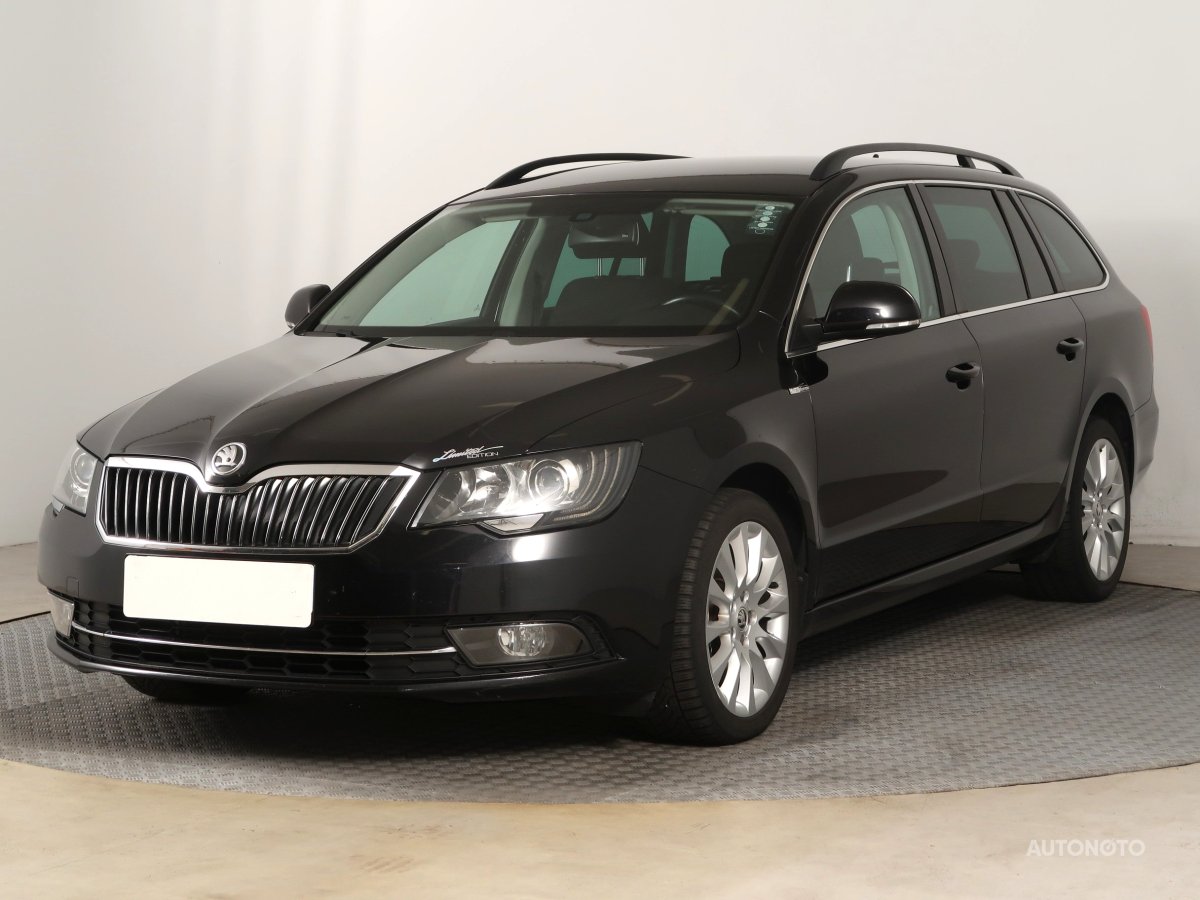 Škoda Superb, 2013 - pohled č. 3