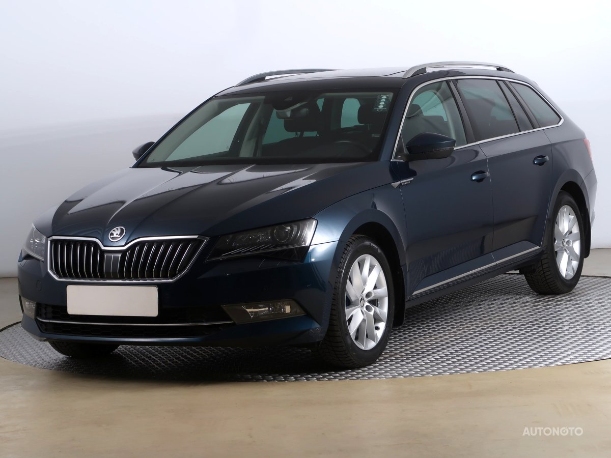 Škoda Superb, 2018 - pohled č. 3
