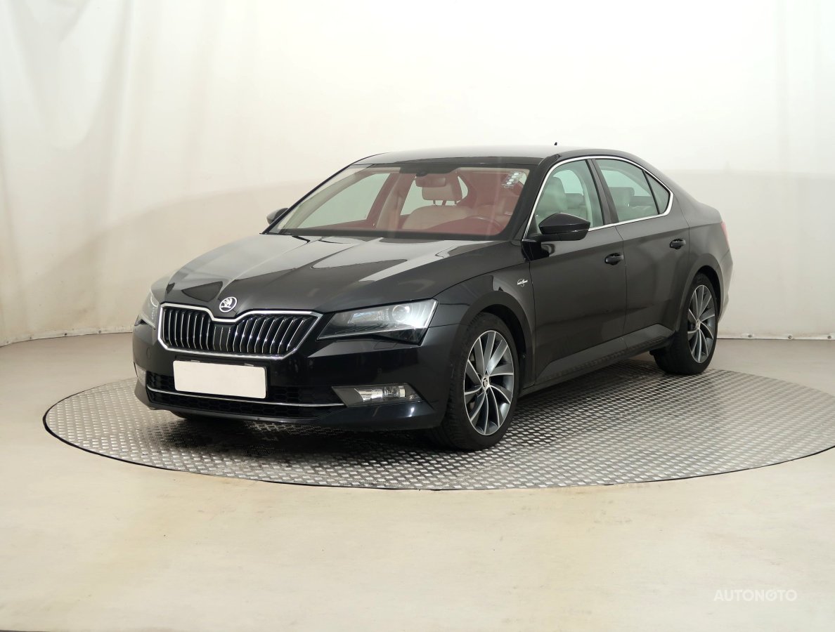 Škoda Superb, 2018 - pohled č. 3
