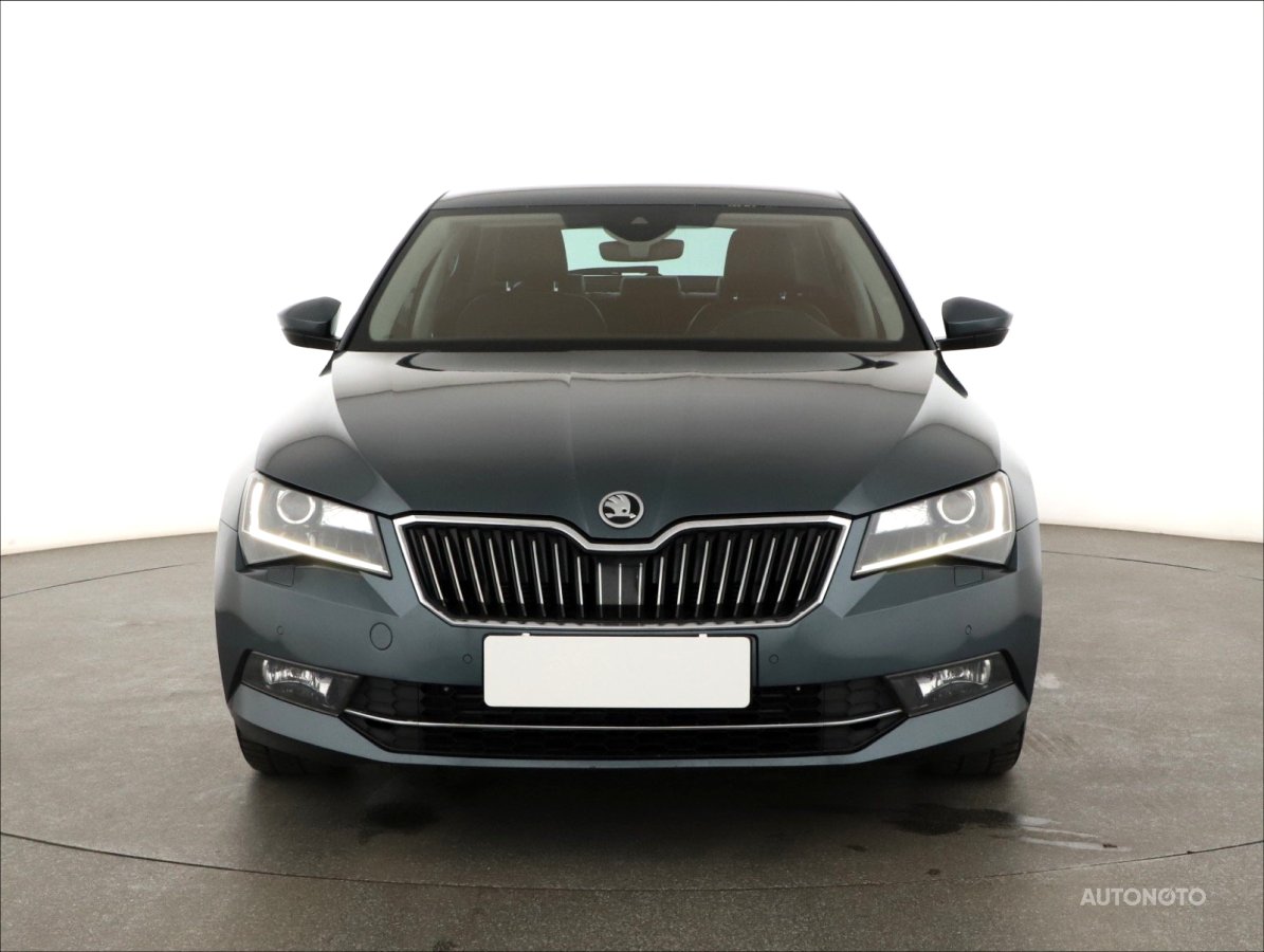 Škoda Superb, 2017 - pohled č. 2