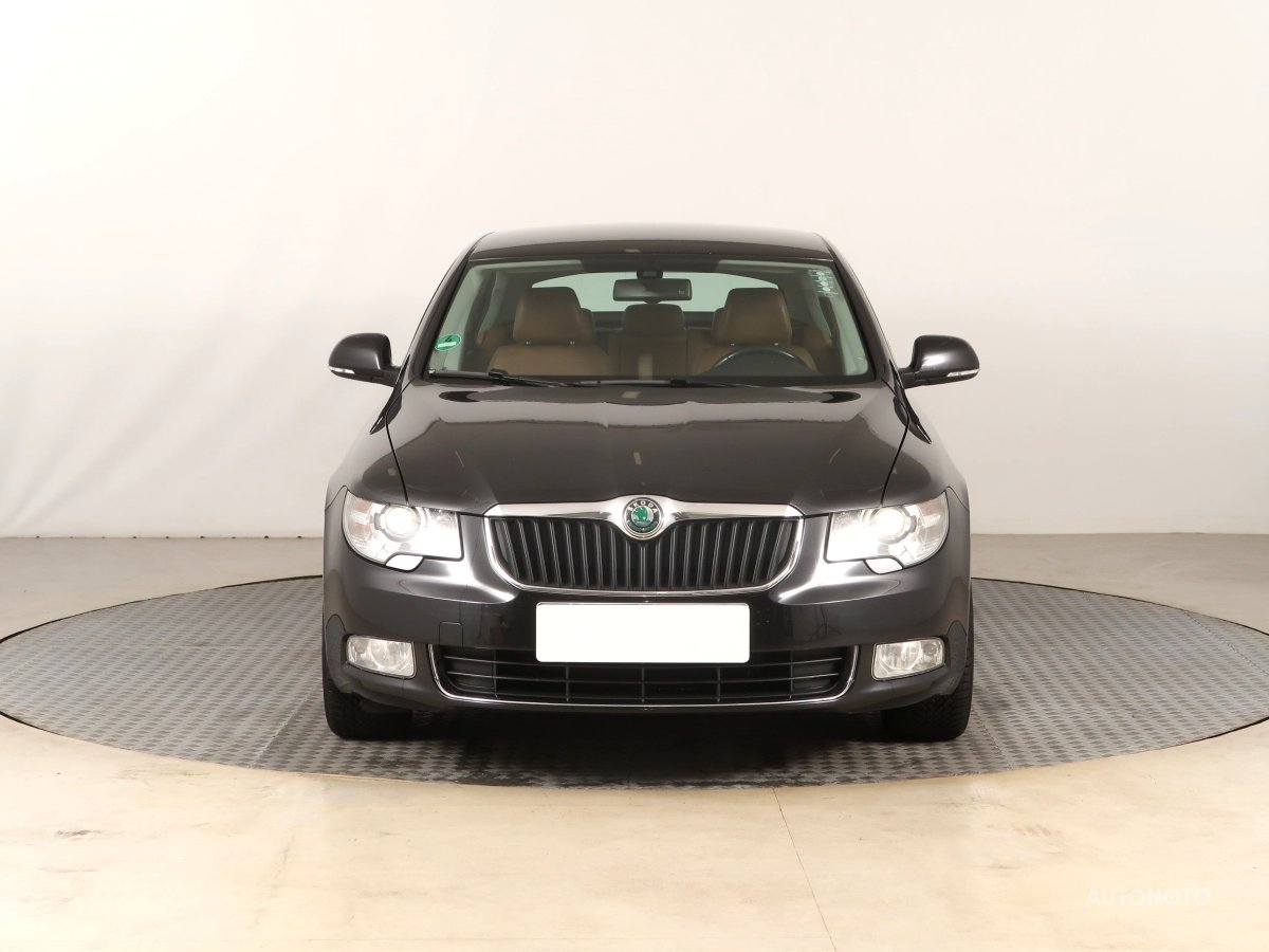 Škoda Superb, 2013 - pohled č. 2