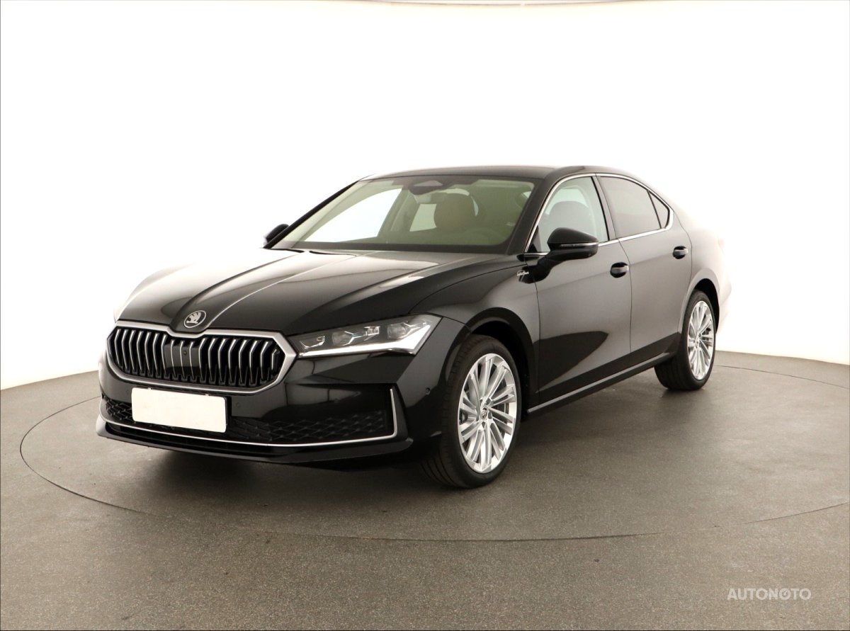 Škoda Superb, 2024 - pohled č. 3