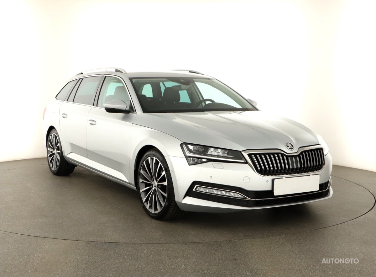 Škoda Superb, 2021 - celkový pohled
