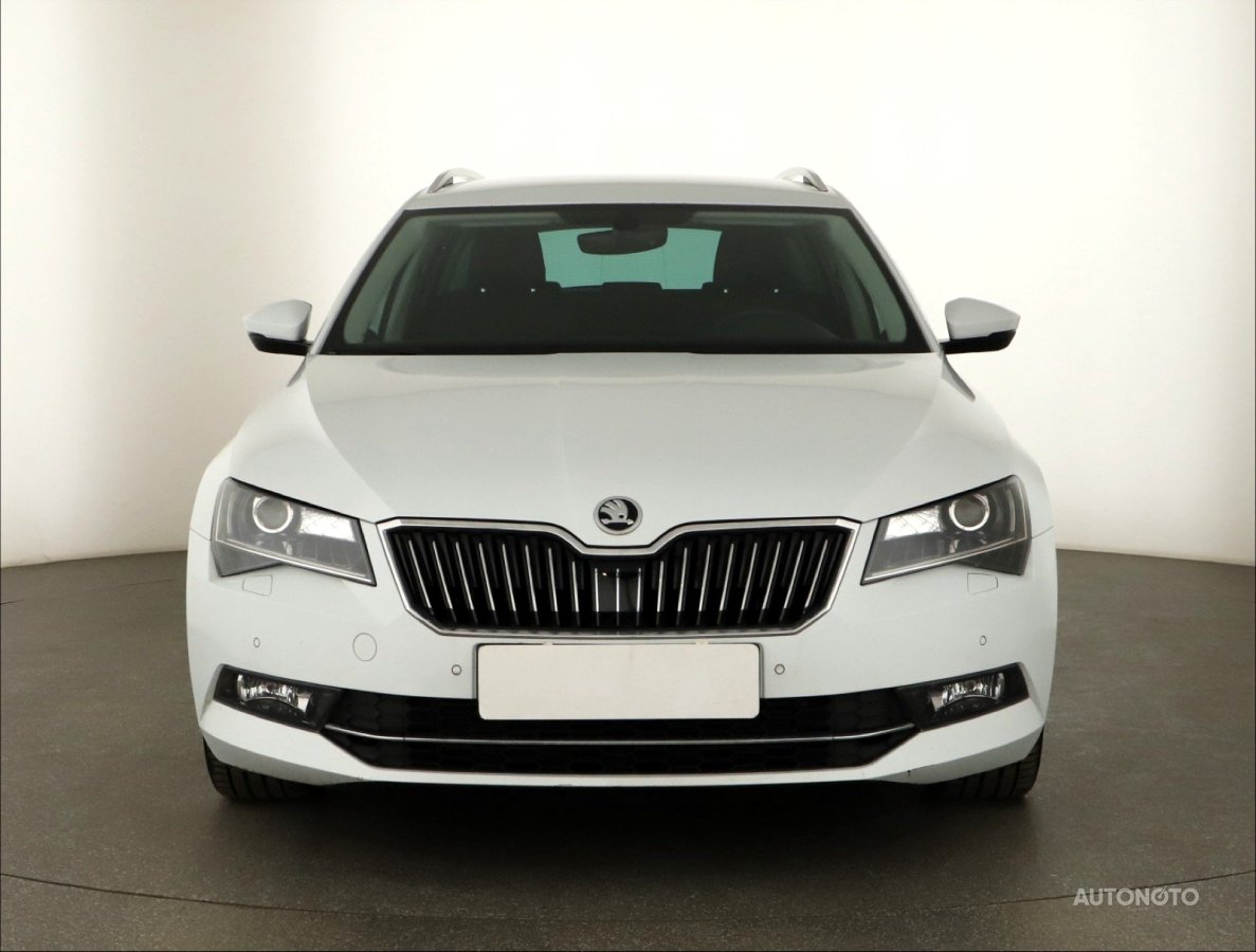 Škoda Superb, 2018 - pohled č. 2