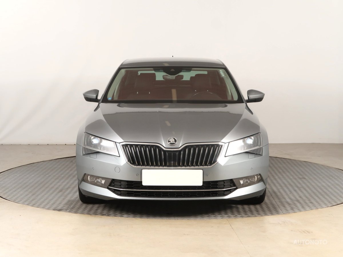 Škoda Superb, 2019 - pohled č. 2
