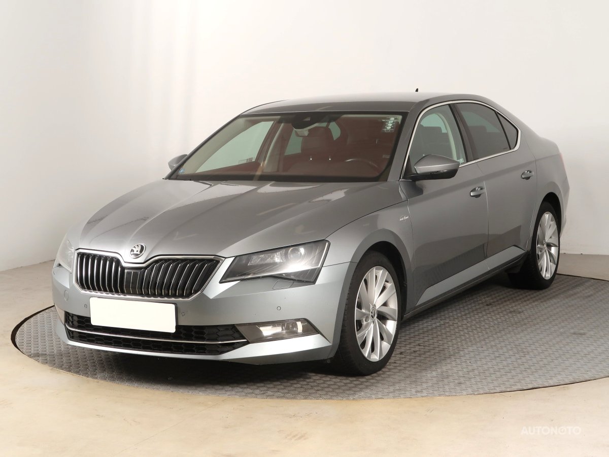 Škoda Superb, 2019 - pohled č. 3