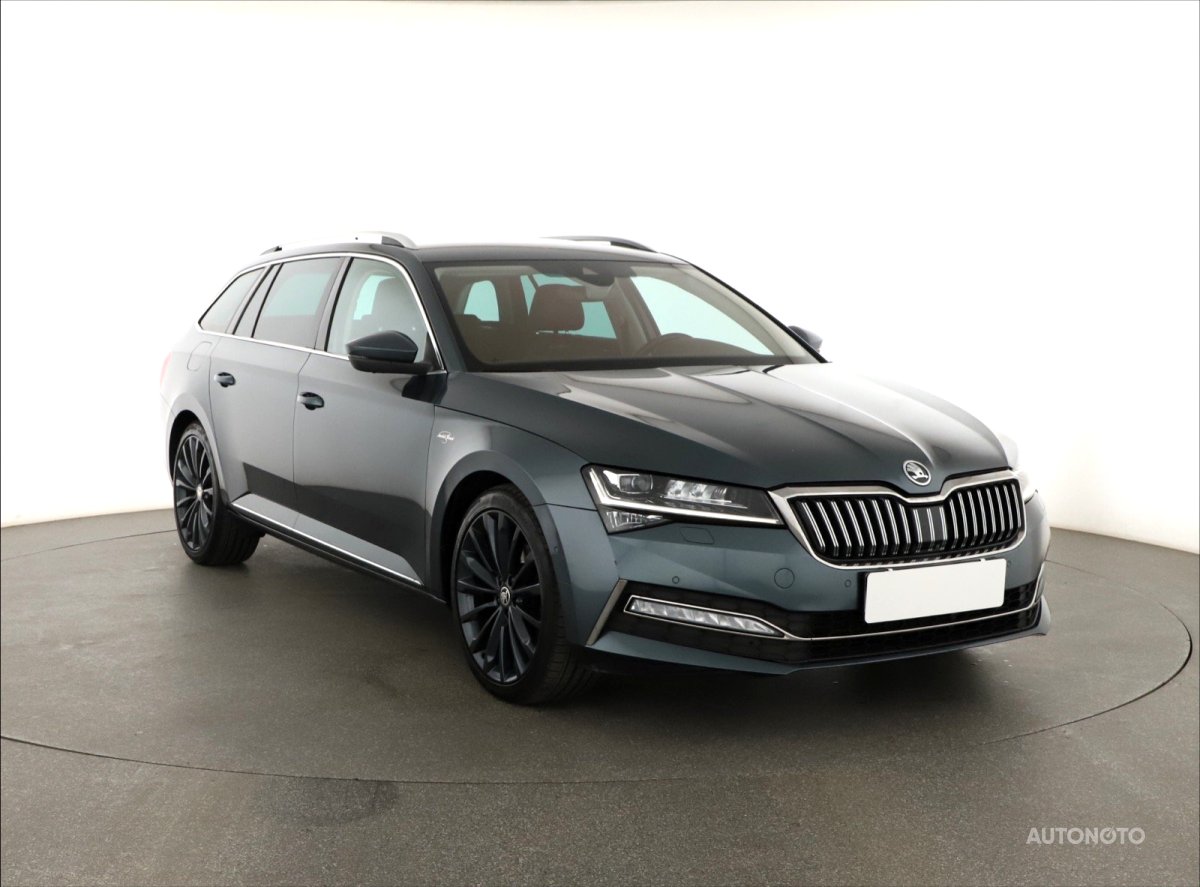 Škoda Superb, 2022 - celkový pohled