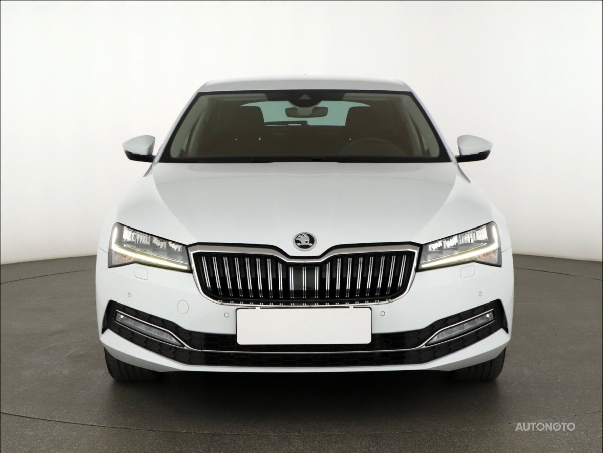 Škoda Superb, 2022 - pohled č. 2