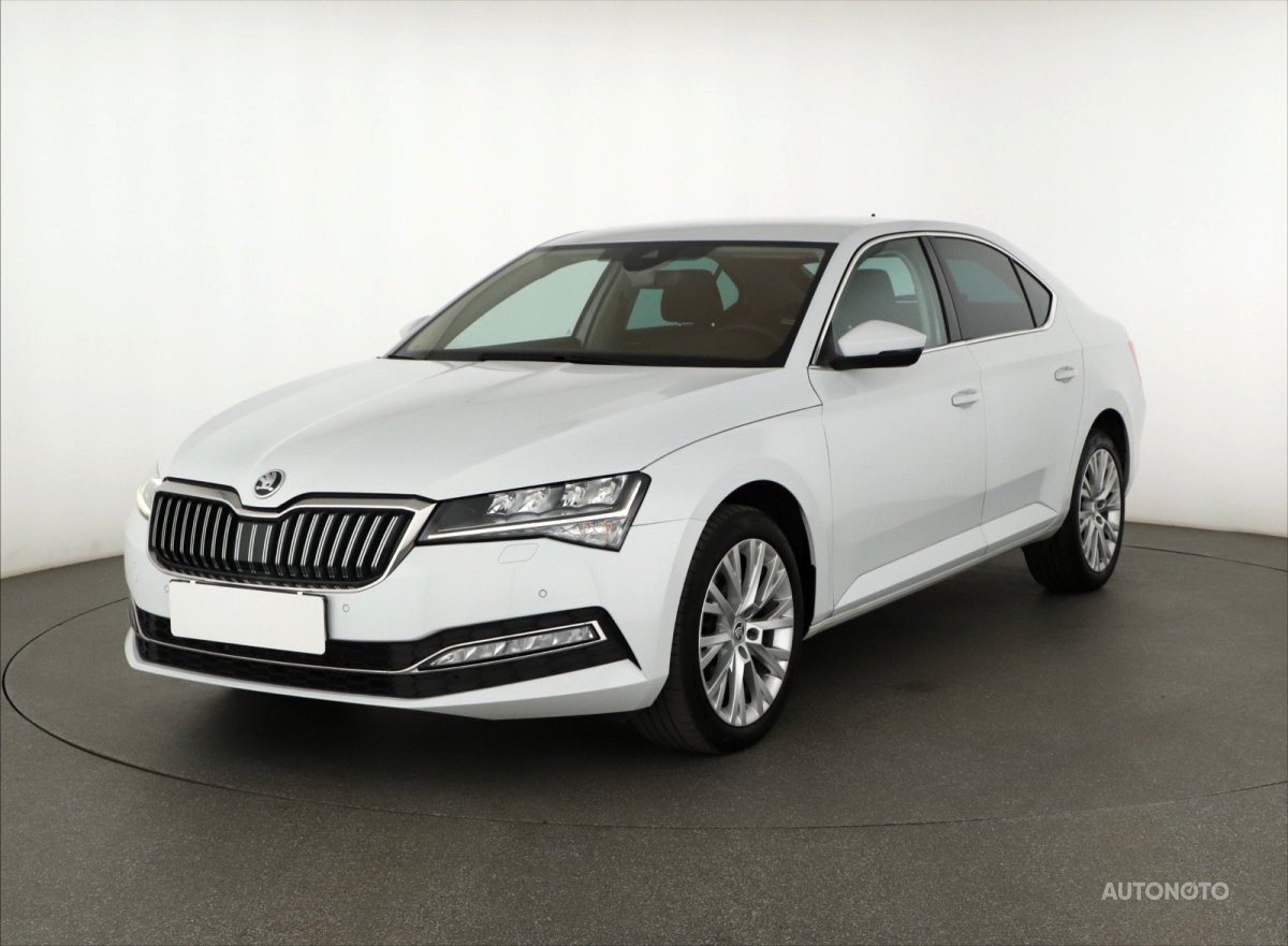 Škoda Superb, 2022 - pohled č. 3