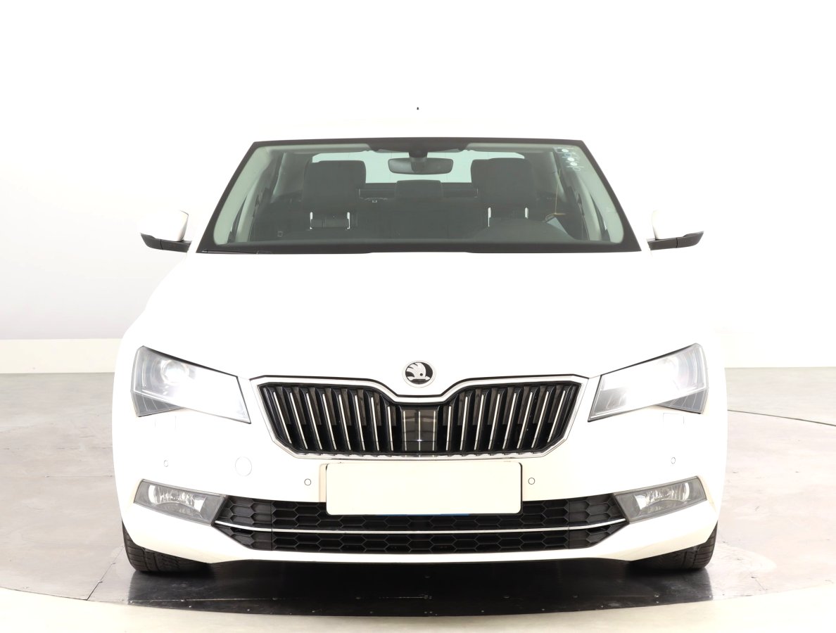 Škoda Superb, 2018 - pohled č. 2