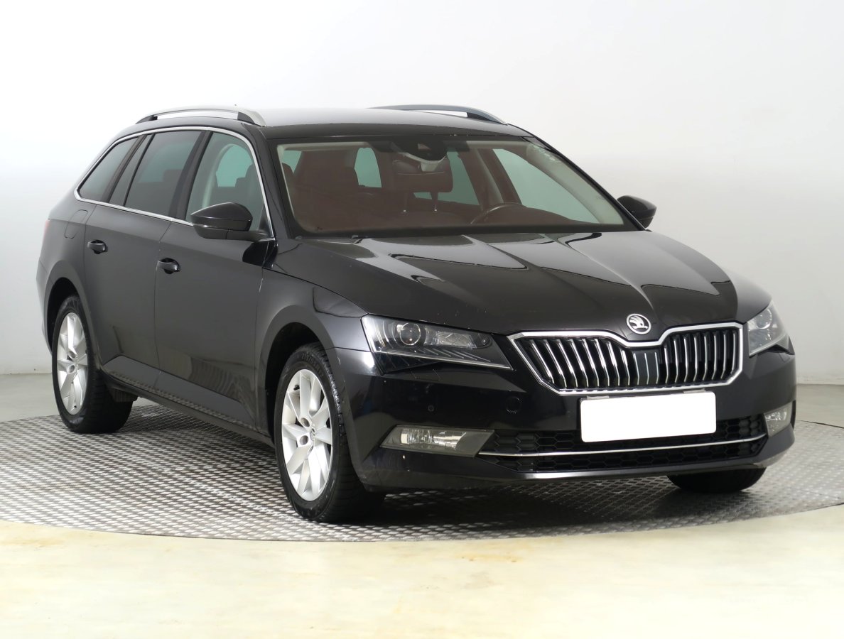Škoda Superb, 2017 - celkový pohled