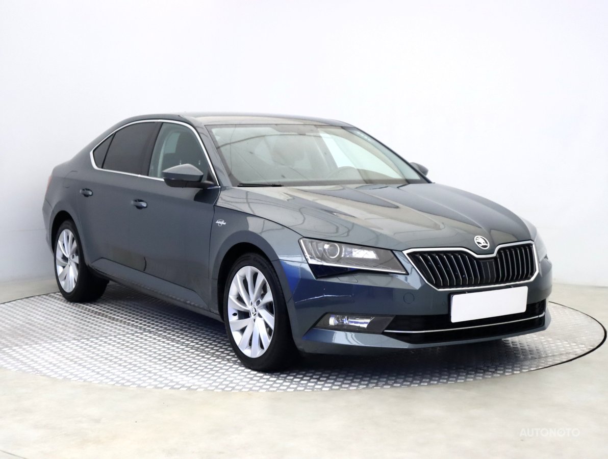 Škoda Superb, 2019 - celkový pohled