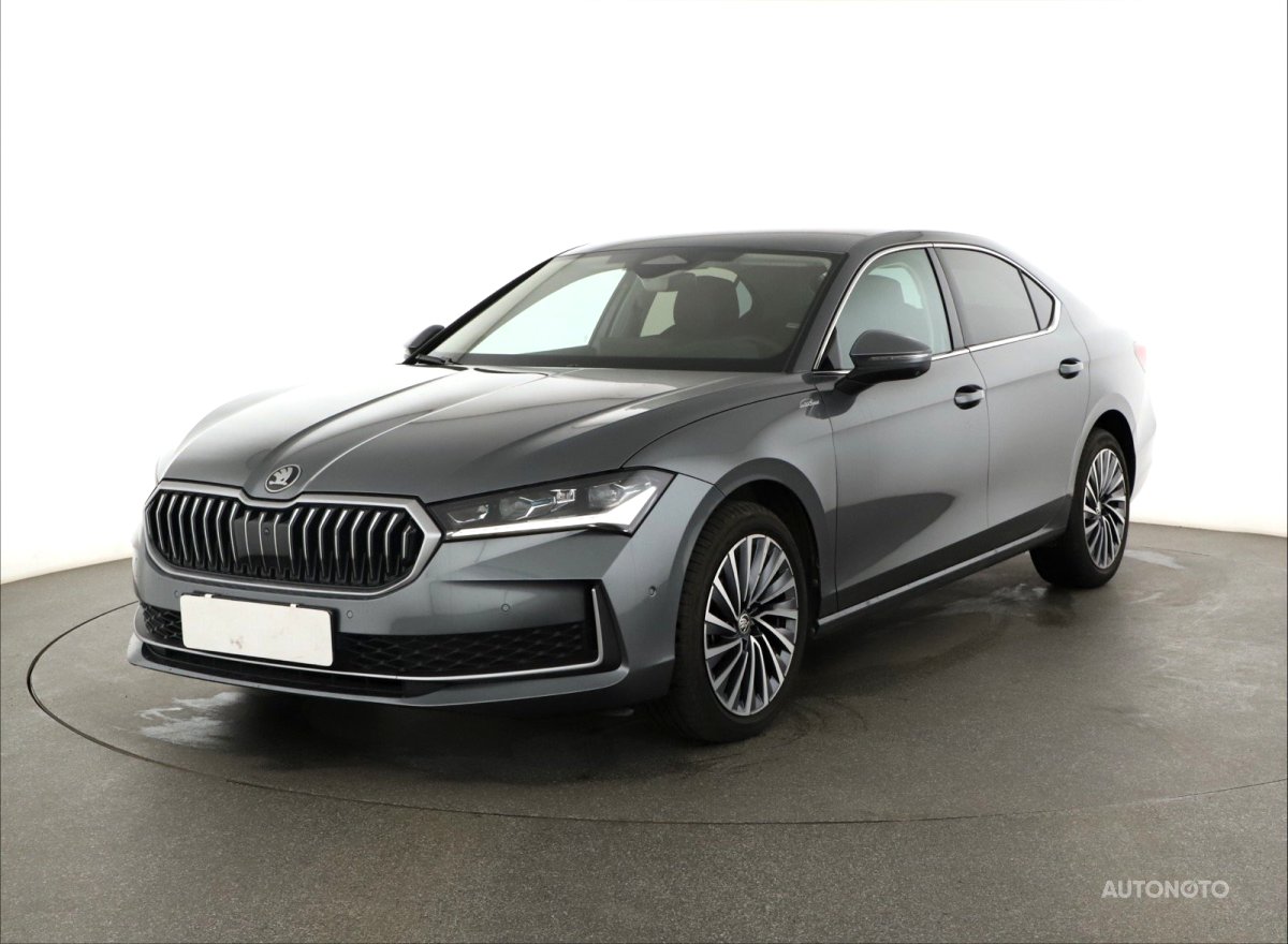 Škoda Superb, 2024 - pohled č. 3
