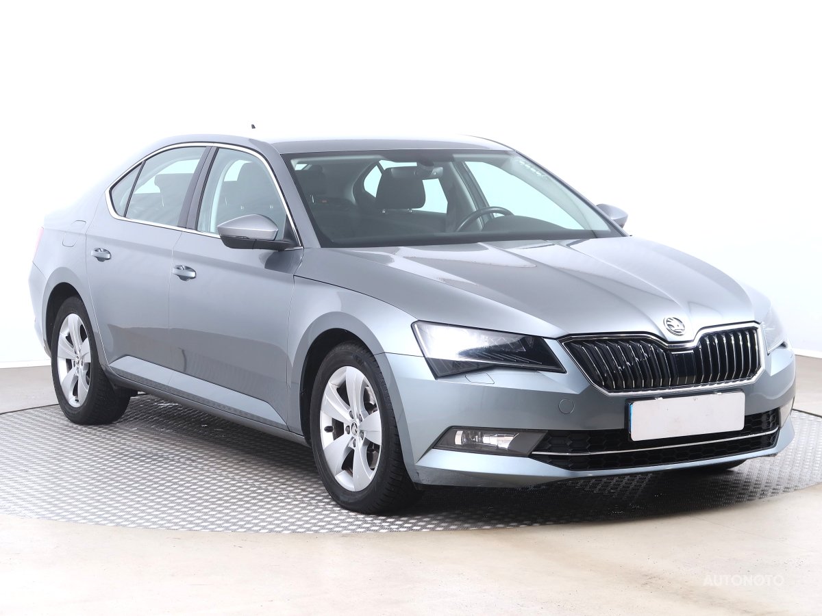 Škoda Superb, 2019 - celkový pohled