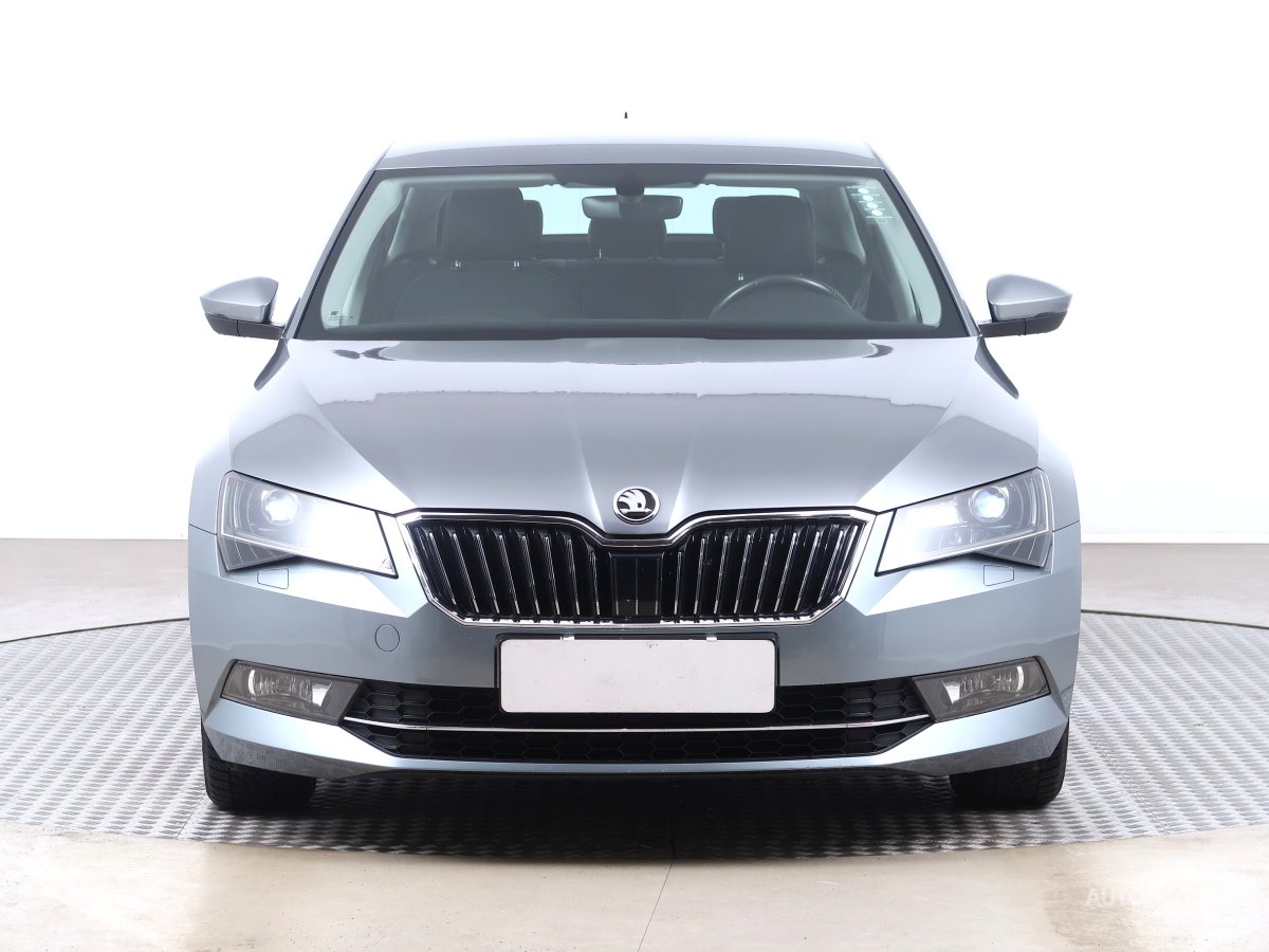 Škoda Superb, 2019 - pohled č. 2
