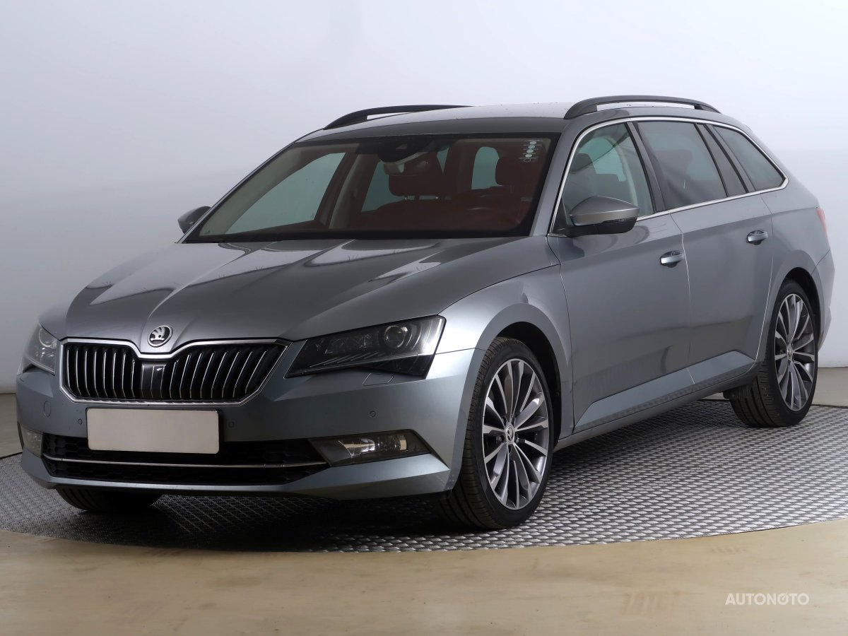 Škoda Superb, 2018 - pohled č. 3