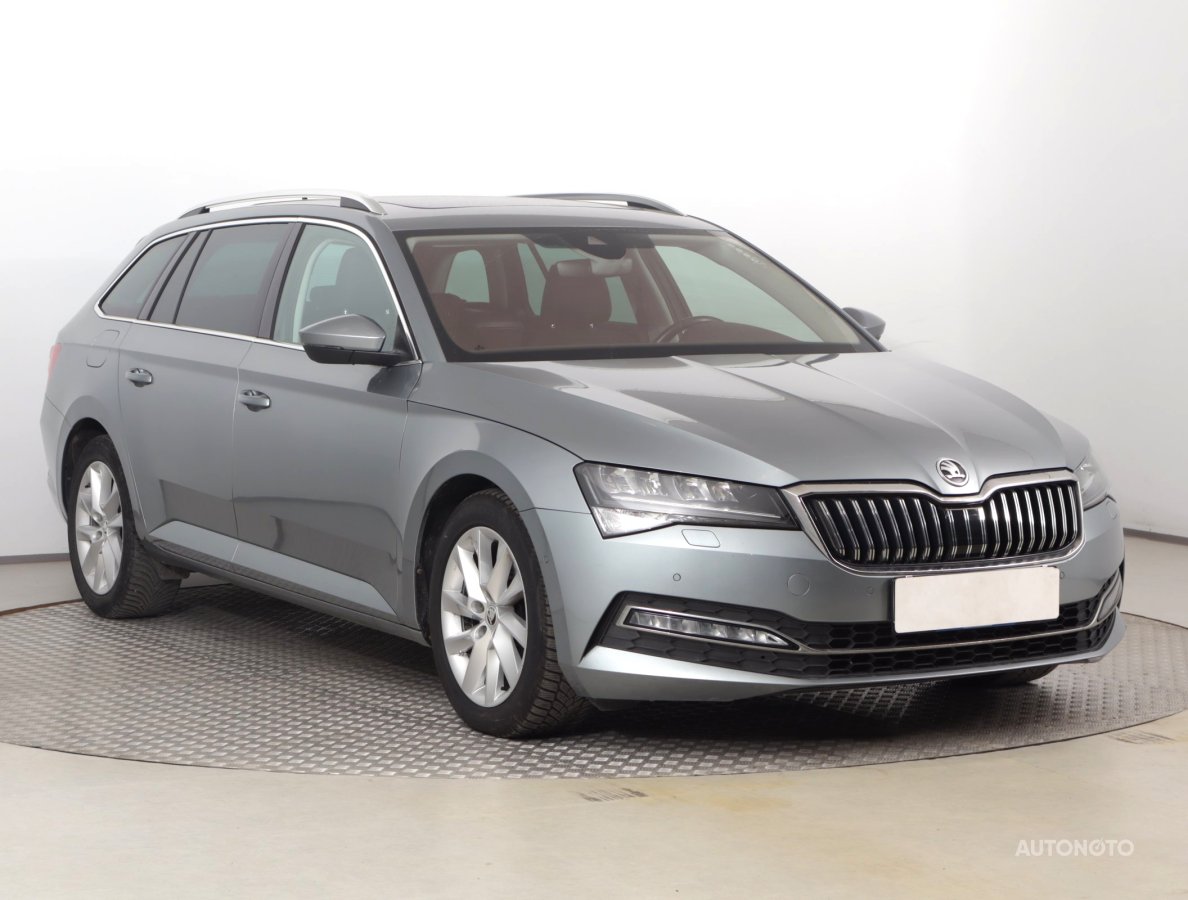 Škoda Superb, 2019 - celkový pohled