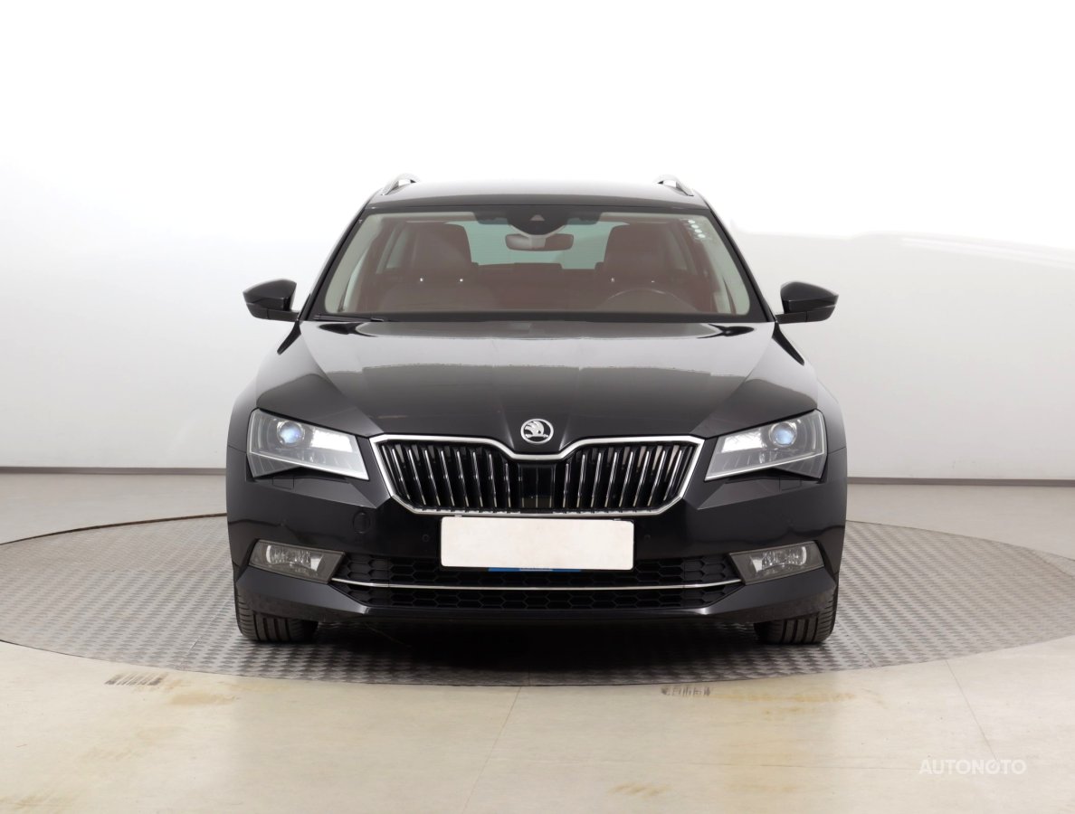 Škoda Superb, 2018 - pohled č. 2