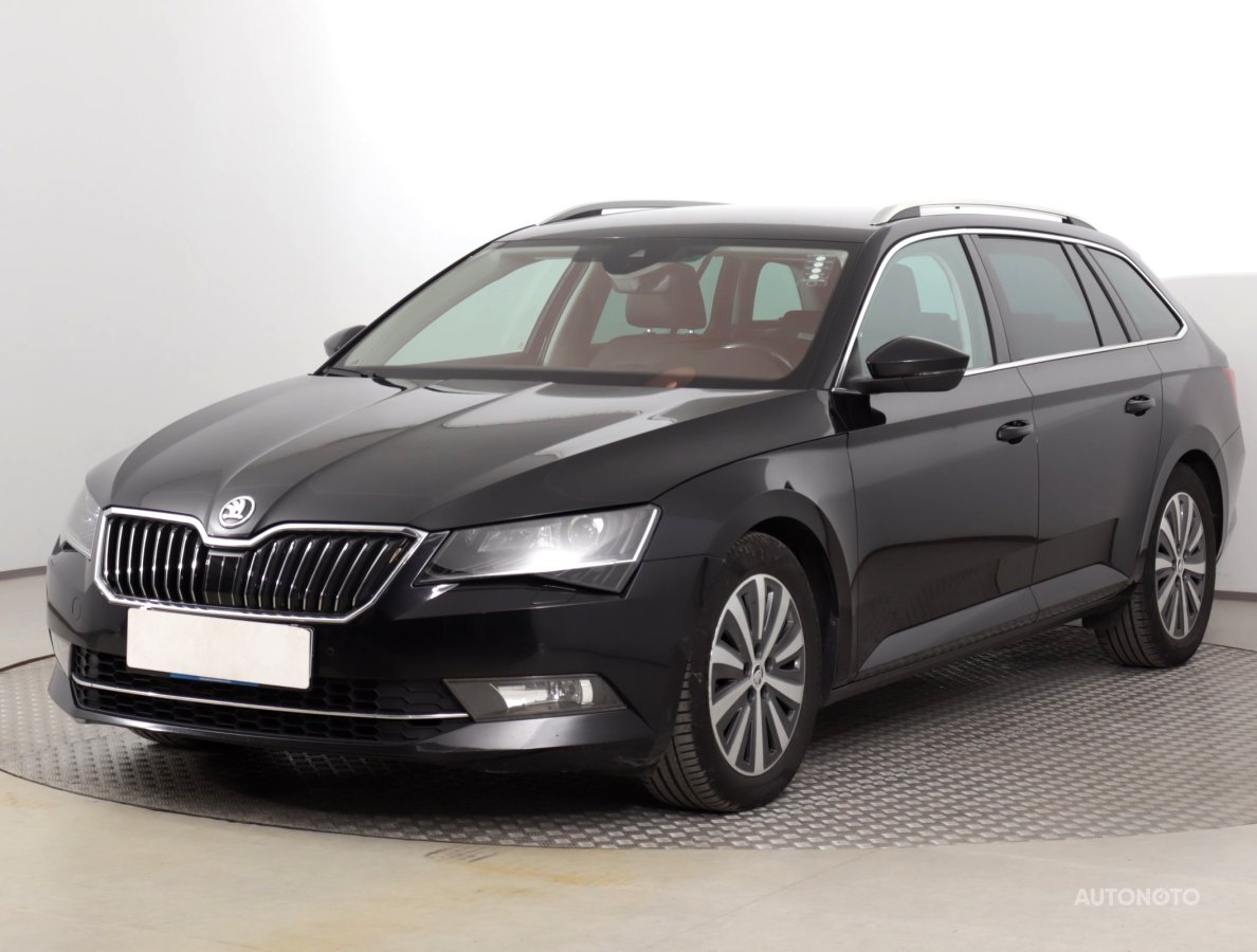 Škoda Superb, 2018 - pohled č. 3
