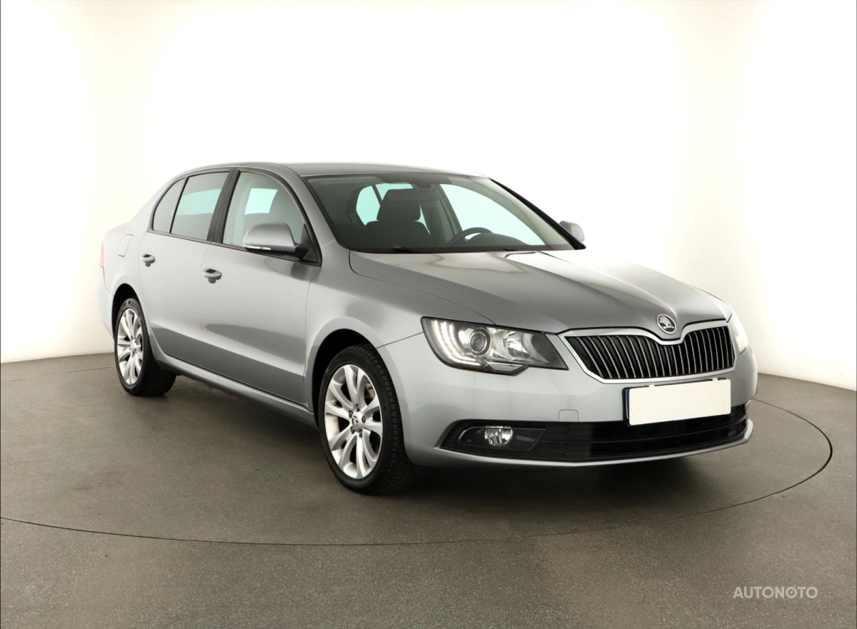 Škoda Superb, 2014 - celkový pohled