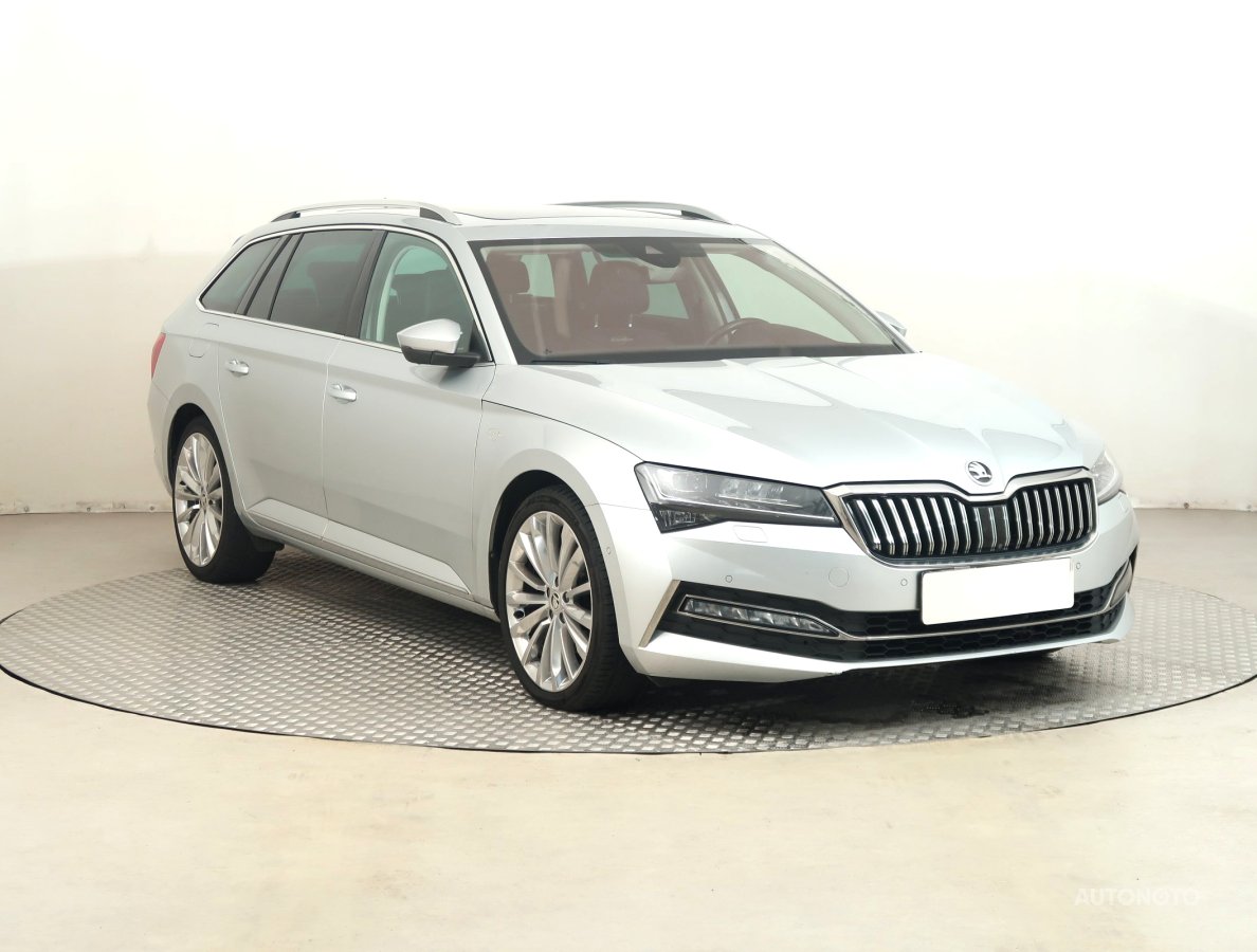 Škoda Superb, 2021 - celkový pohled