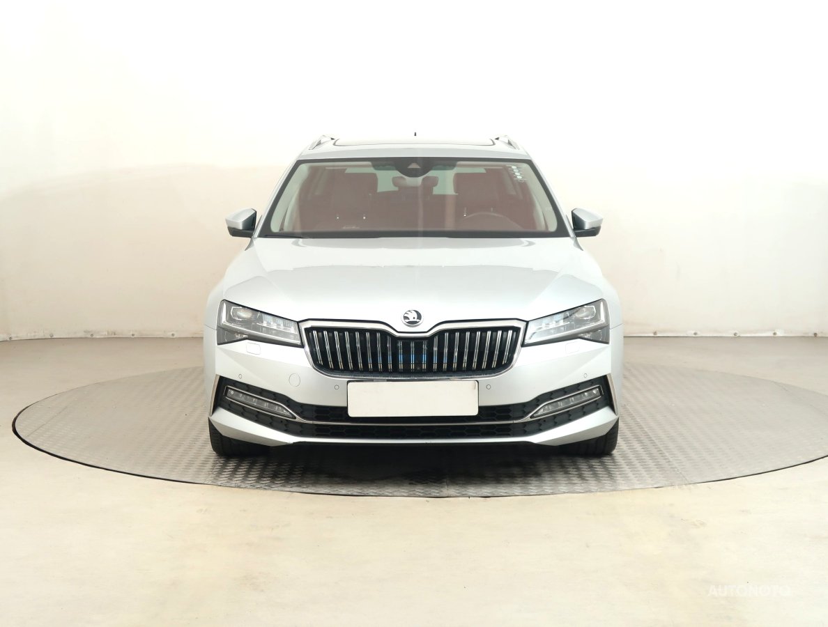 Škoda Superb, 2021 - pohled č. 2