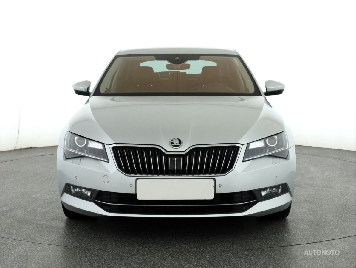 Škoda Superb, 2017 - pohled č. 2