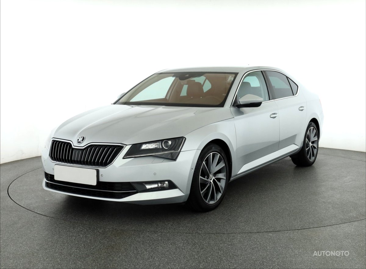 Škoda Superb, 2017 - pohled č. 3