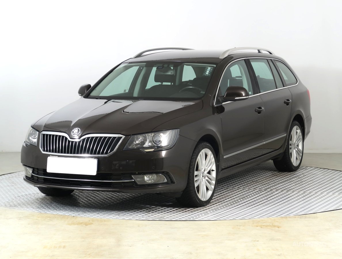 Škoda Superb, 2014 - pohled č. 3