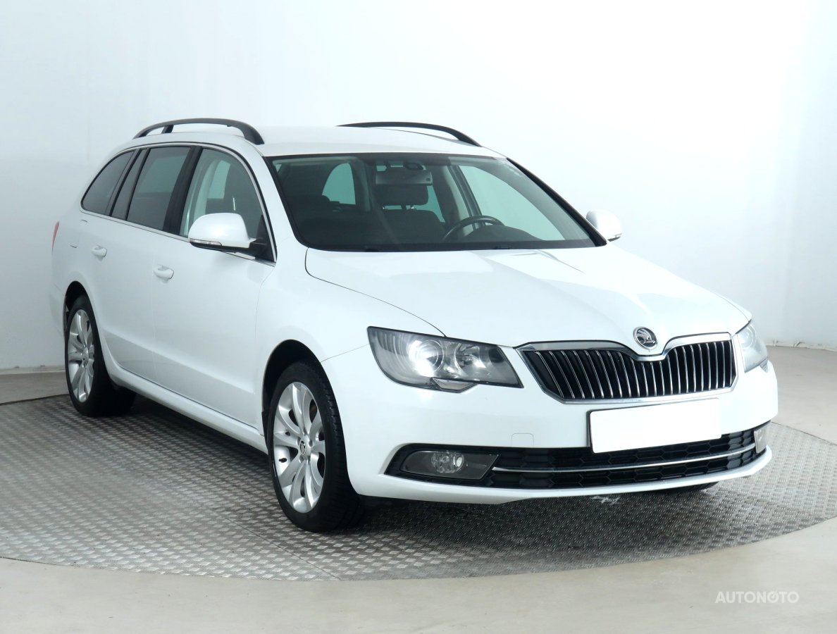 Škoda Superb, 2014 - celkový pohled