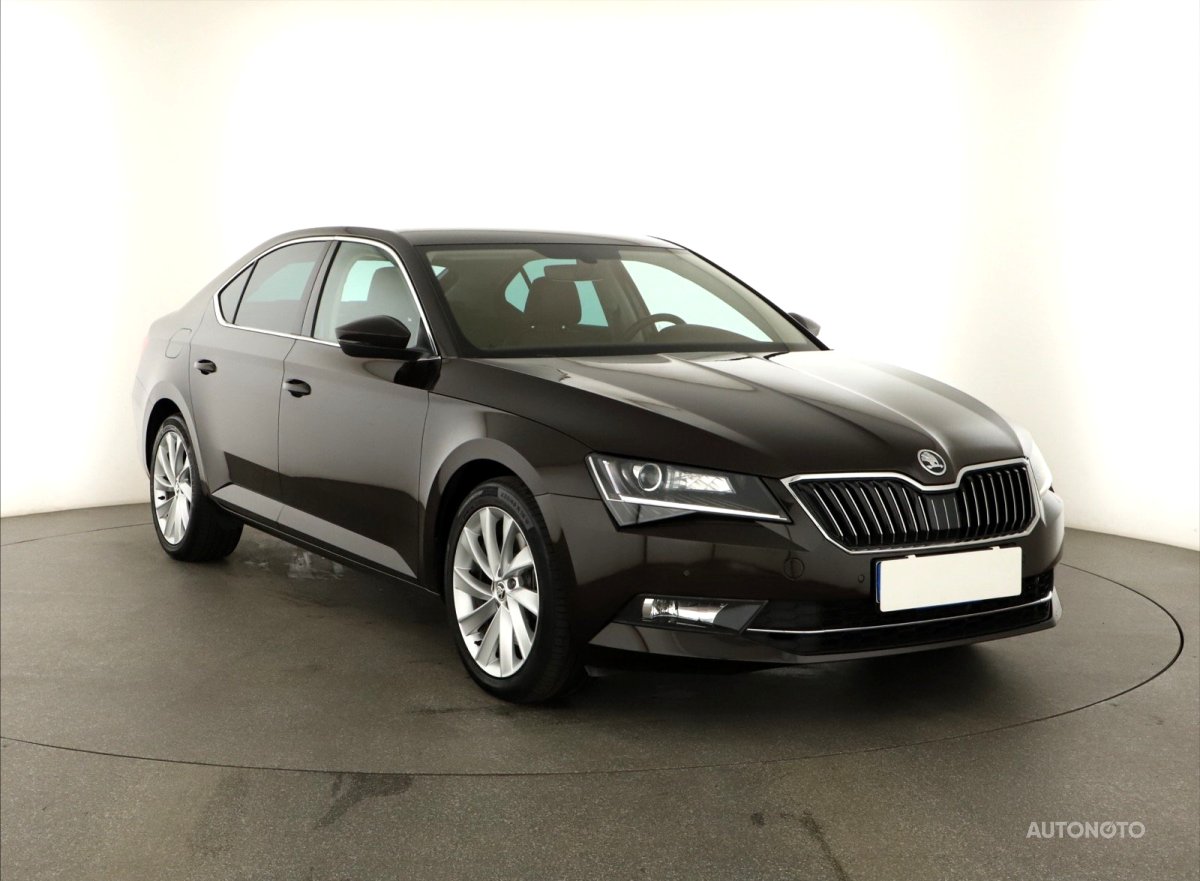 Škoda Superb, 2019 - celkový pohled