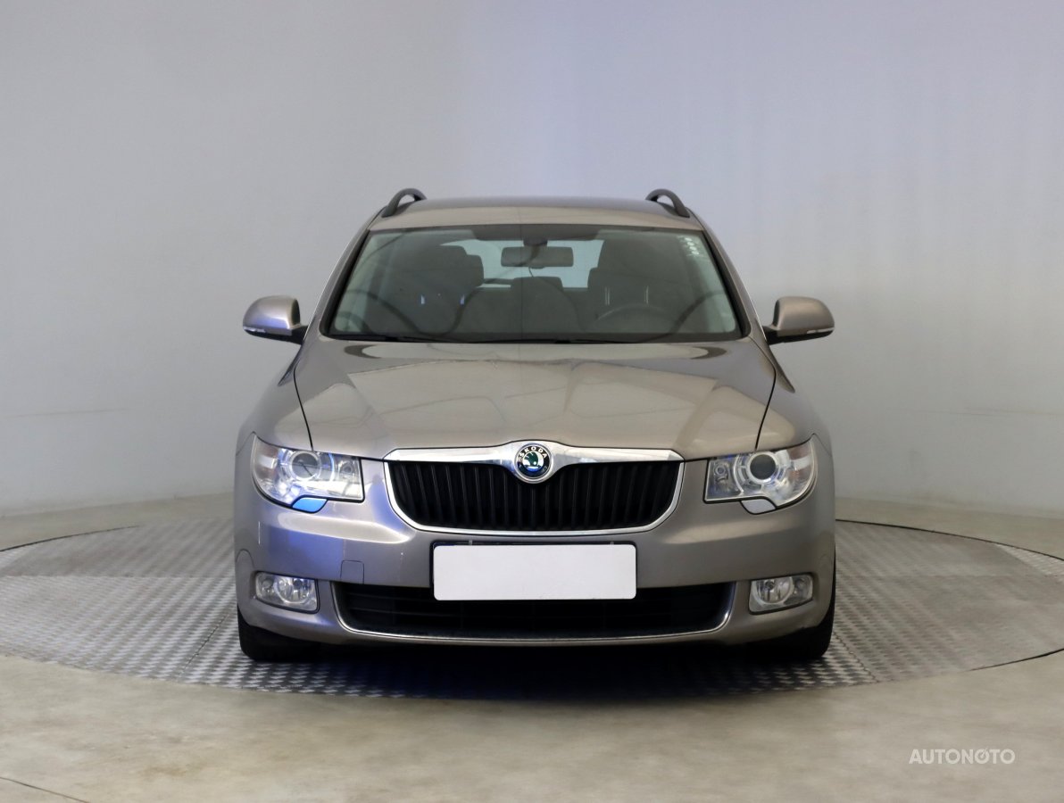 Škoda Superb, 2013 - pohled č. 2