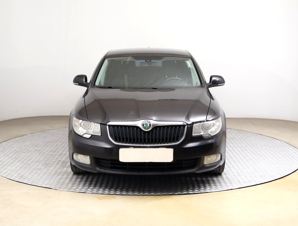Škoda Superb, 2013 - pohled č. 2