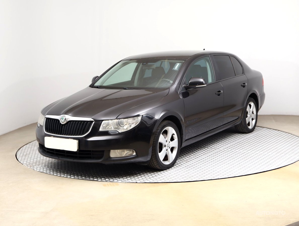 Škoda Superb, 2013 - pohled č. 3