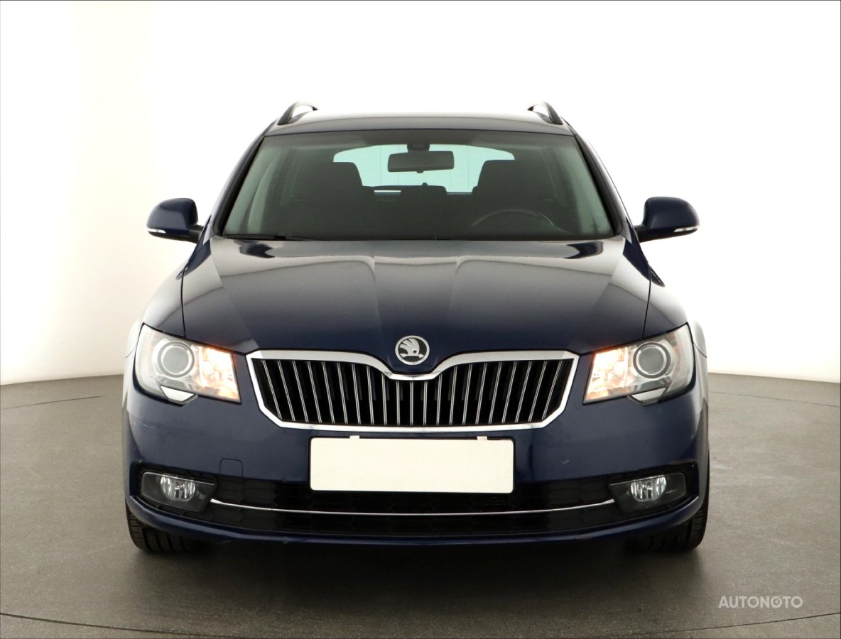 Škoda Superb, 2014 - pohled č. 2
