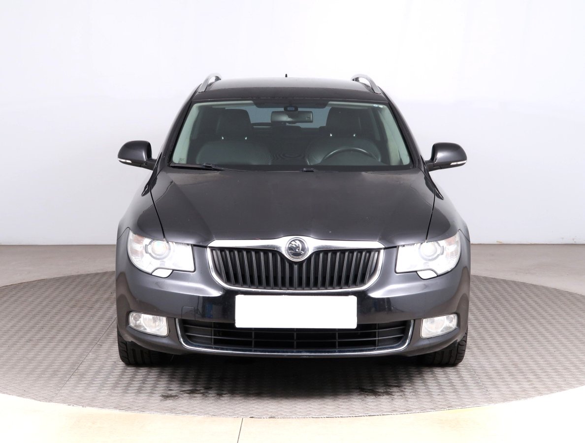 Škoda Superb, 2011 - pohled č. 2