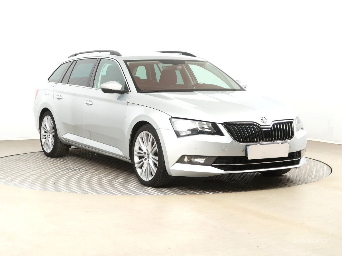Škoda Superb, 2018 - celkový pohled