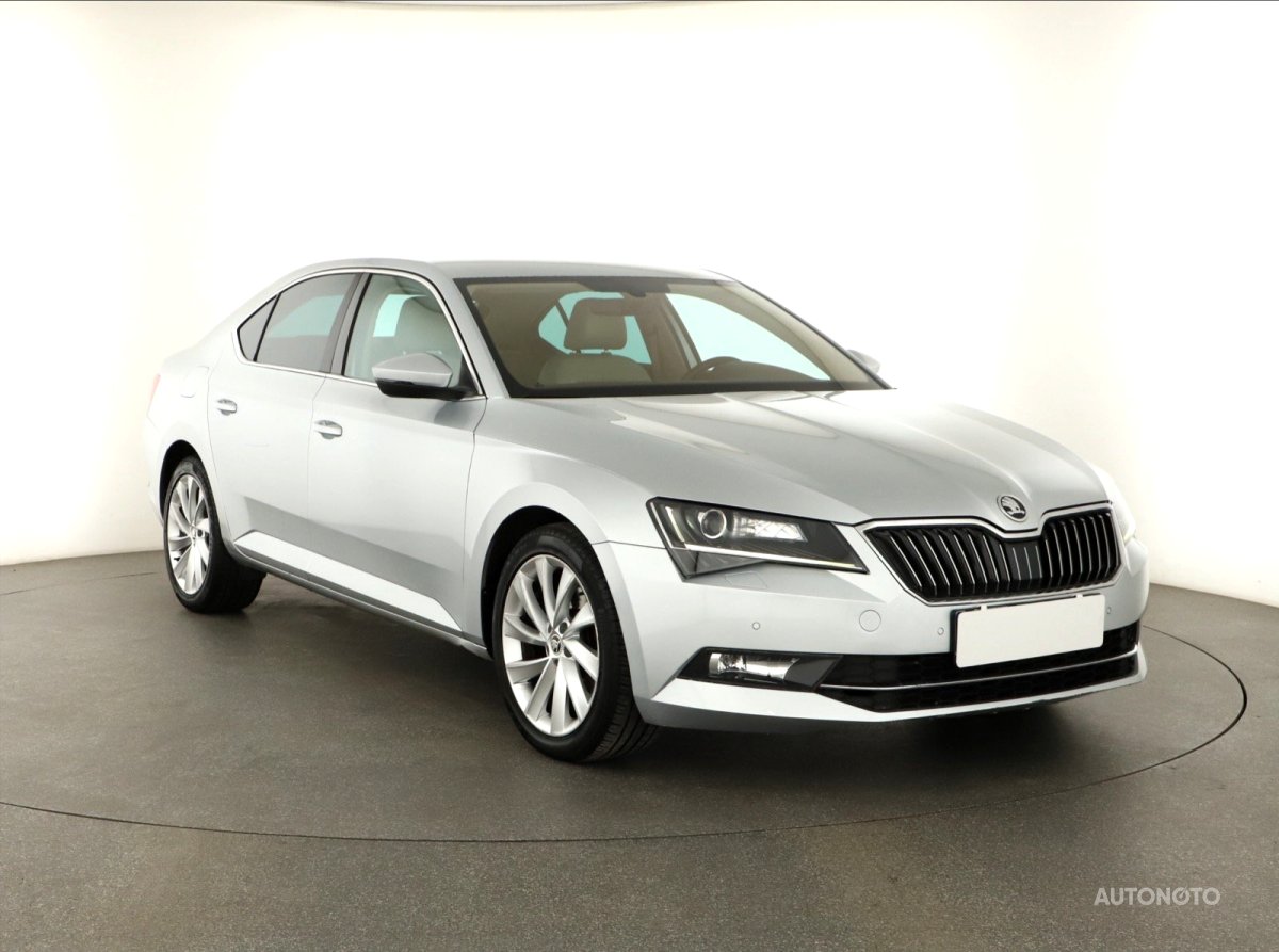 Škoda Superb, 2017 - celkový pohled