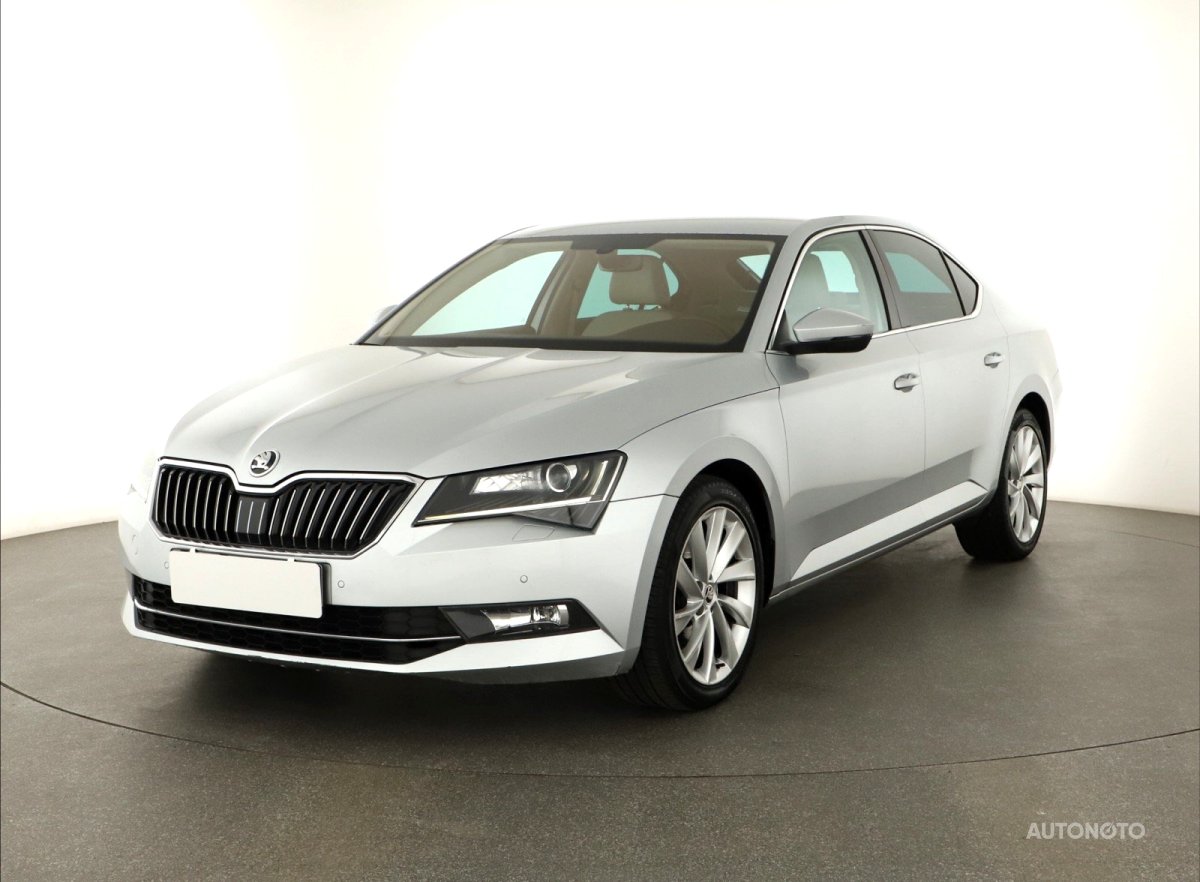Škoda Superb, 2017 - pohled č. 3