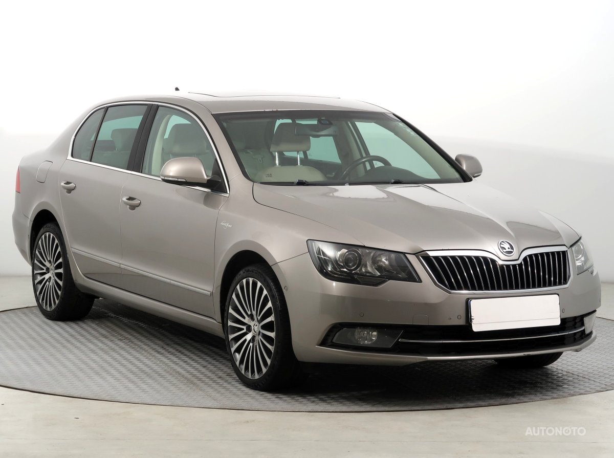 Škoda Superb, 2014 - celkový pohled