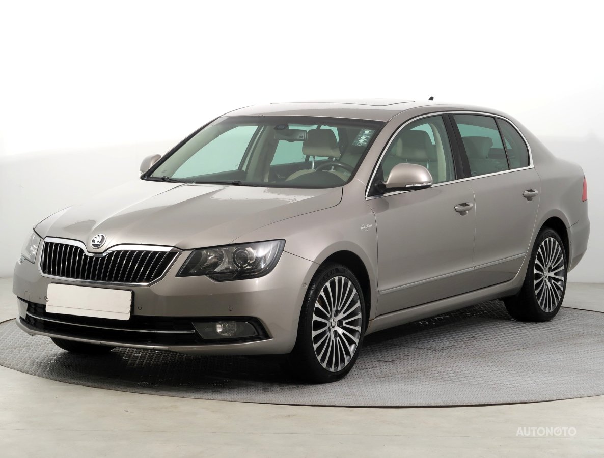 Škoda Superb, 2014 - pohled č. 3