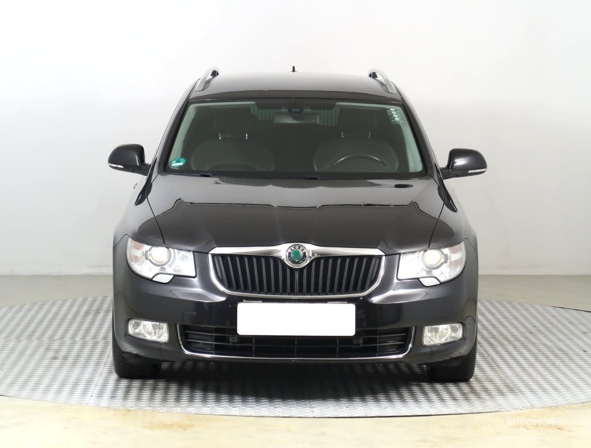 Škoda Superb, 2013 - pohled č. 2