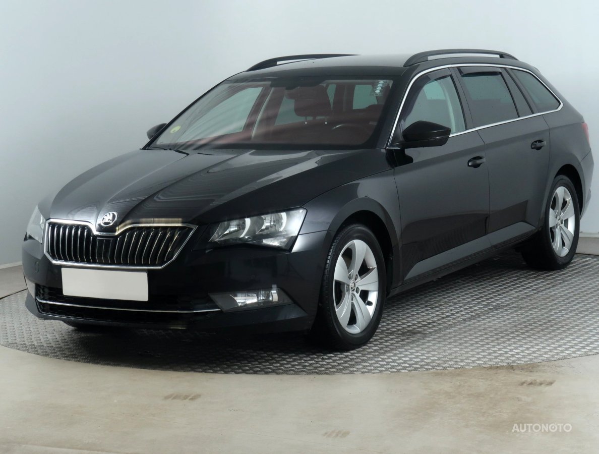 Škoda Superb, 2018 - pohled č. 3