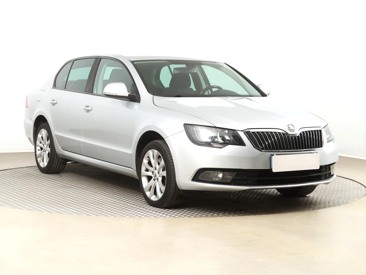 Škoda Superb, 2014 - celkový pohled