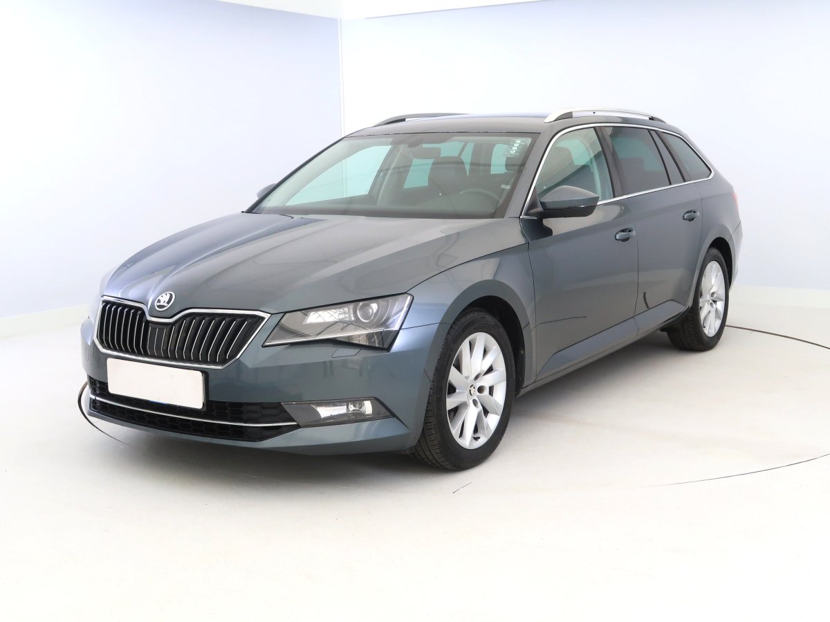 Škoda Superb, 2016 - pohled č. 3