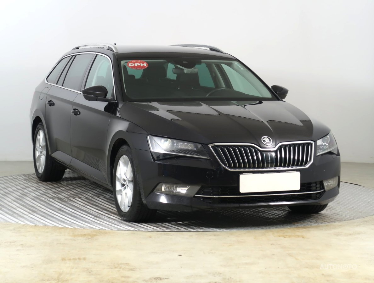 Škoda Superb, 2017 - celkový pohled