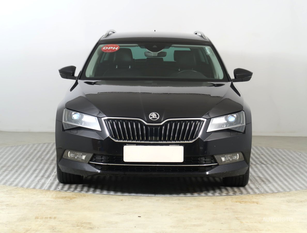 Škoda Superb, 2017 - pohled č. 2