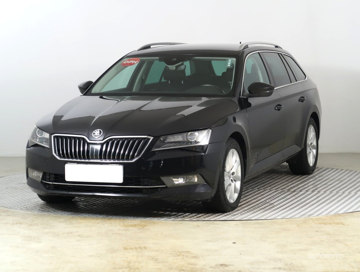 Škoda Superb, 2017 - pohled č. 3