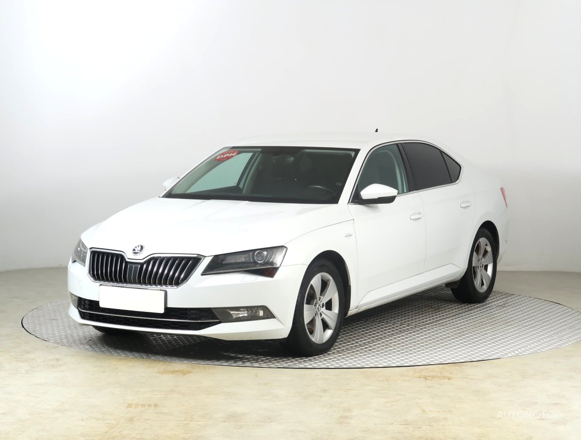 Škoda Superb, 2017 - pohled č. 3