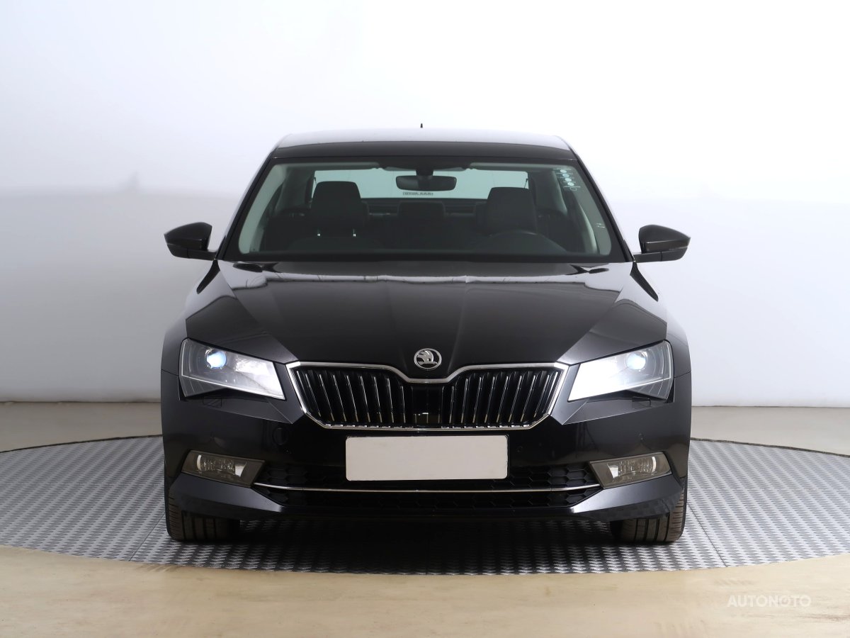 Škoda Superb, 2018 - pohled č. 2